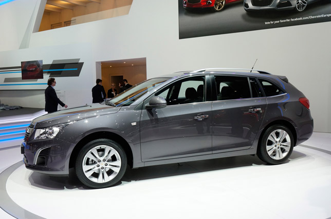 Chevrolet Cruze Station Wagon Geneva 2012