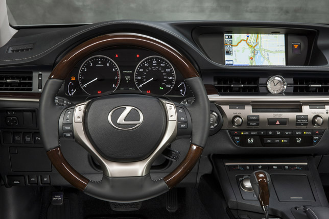 2013 Lexus ES 350 Interior