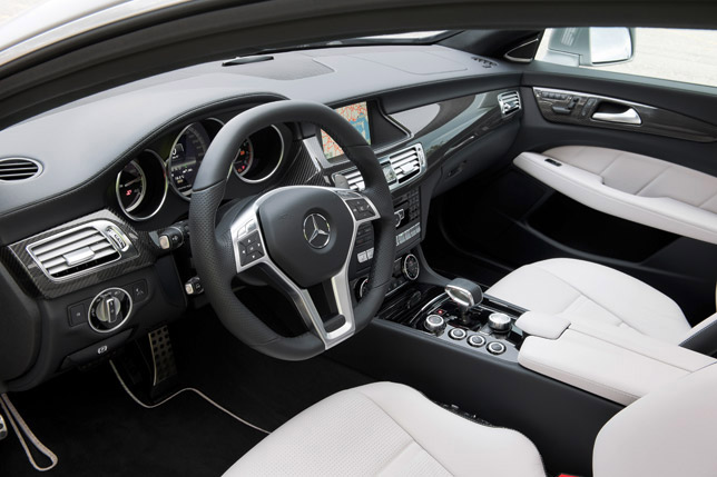 Mercedes-Benz CLS 63 AMG Shooting Brake Interior