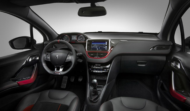 2014-Peugeot-208-GTi-651-2