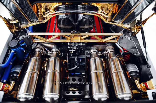 McLaren Bespoke Project 8 - Engine
