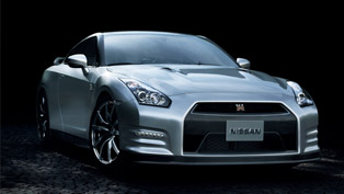 2013 Nissan GT-R: Elevated Performance 