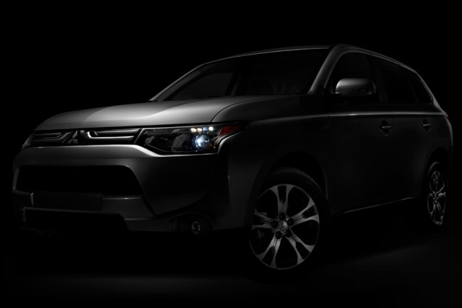 2014-Mitsubishi-Outlander-651