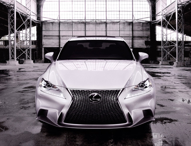 2014 Lexus IS - Front
