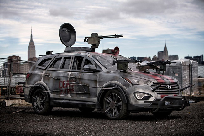 Hyundai Santa Fe Zombie Survival Machine - side view