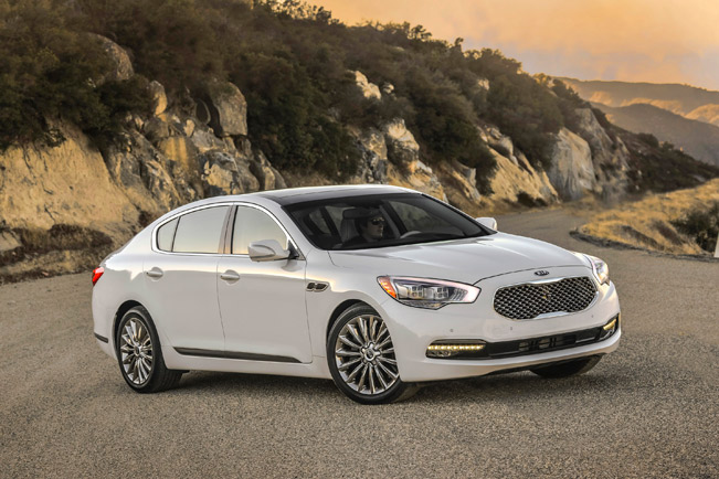 2015-Kia-K900-medium