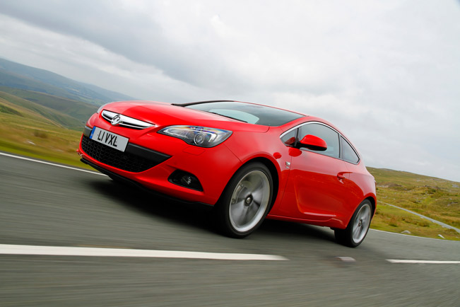 Vauxhall-Astra-GTC-medium