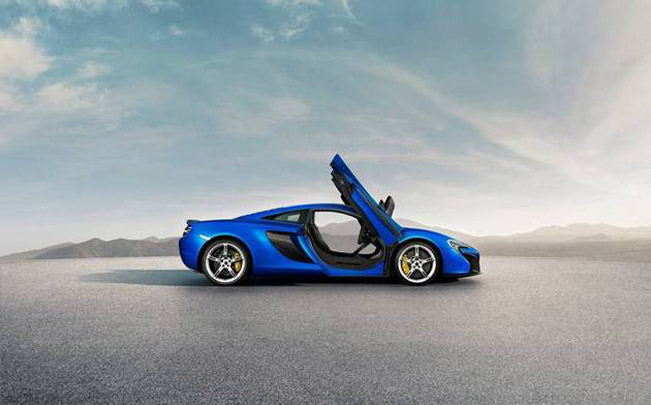 McLaren 650S - Side