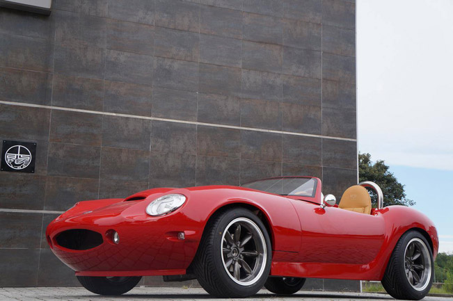 Lightweight Leggera Roadster - Front Angle