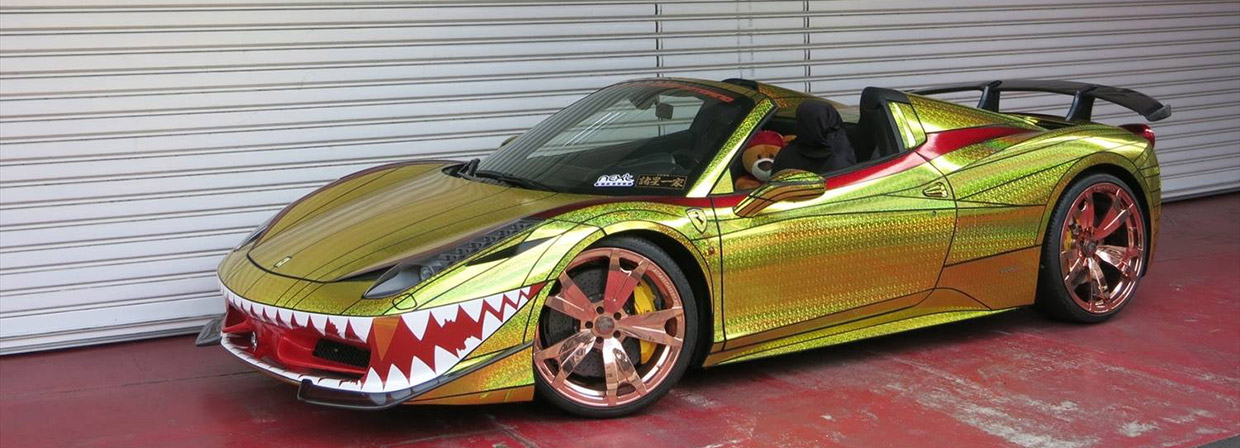 Ferrari 458 Spider Golden Shark Side