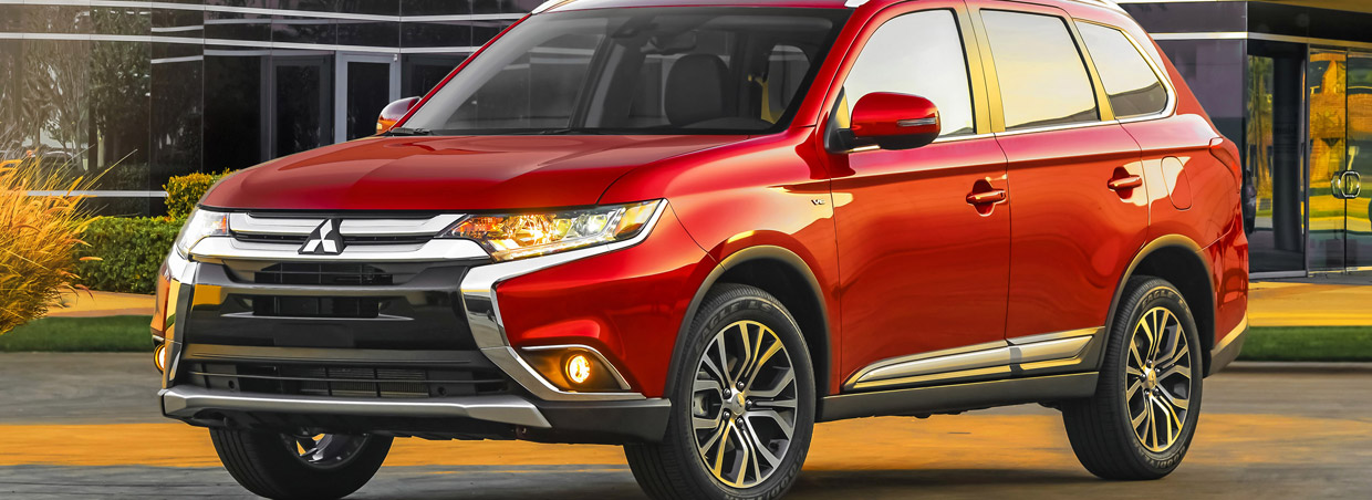 2016 Mitsubishi Outlander Debuts in NY