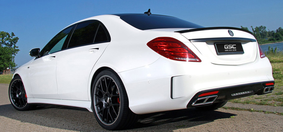 German Special Customs Mercedes-Benz S-Class Rear View