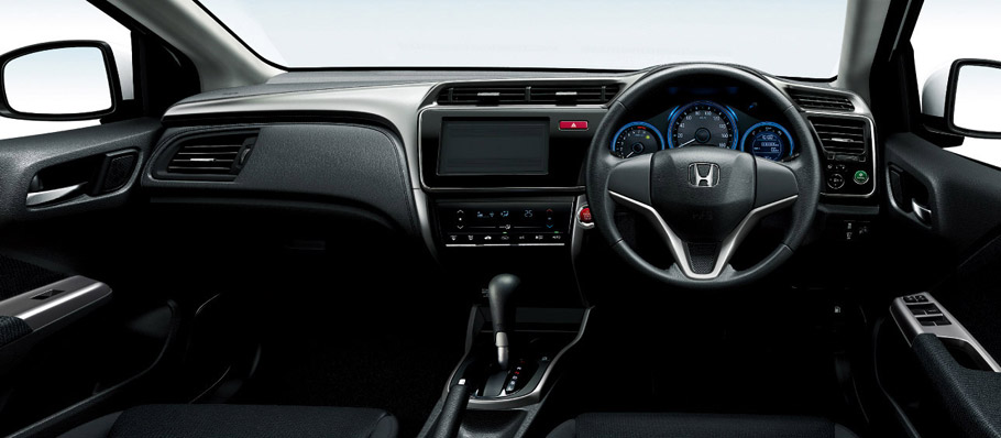 2015 Honda Grace LX Interior 