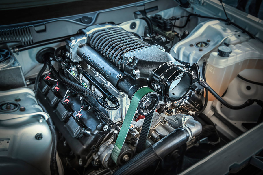 Mopar Dodge Challenger Drag Pak Engine