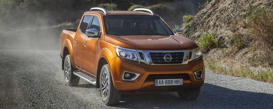  2016 Nissan NP300 Navara Front View