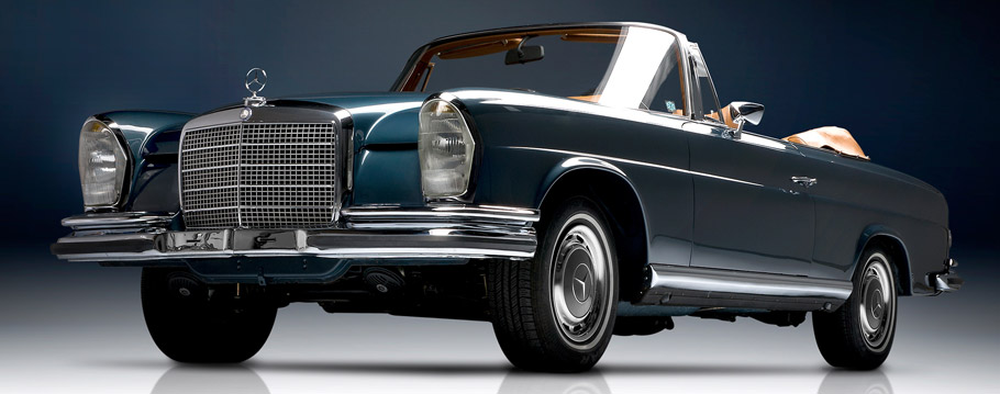 1961 Mercedes-Benz S-Class Cabriolet Front View