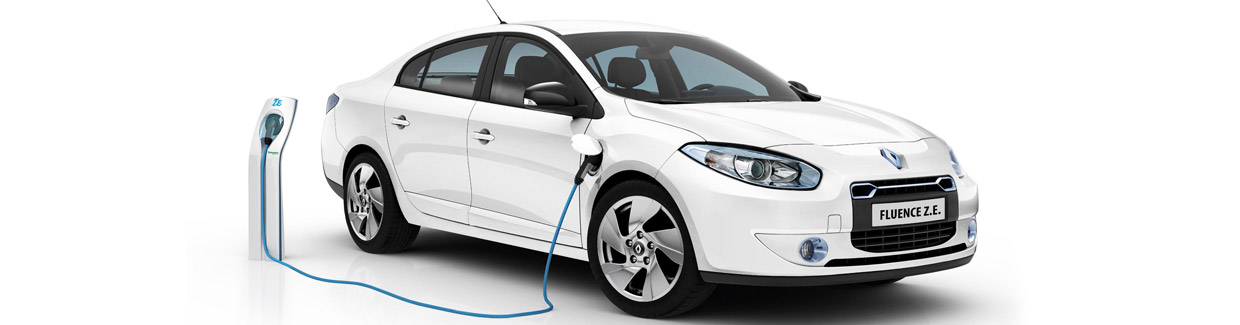 Renault Fluence Z.E. Front and Side View