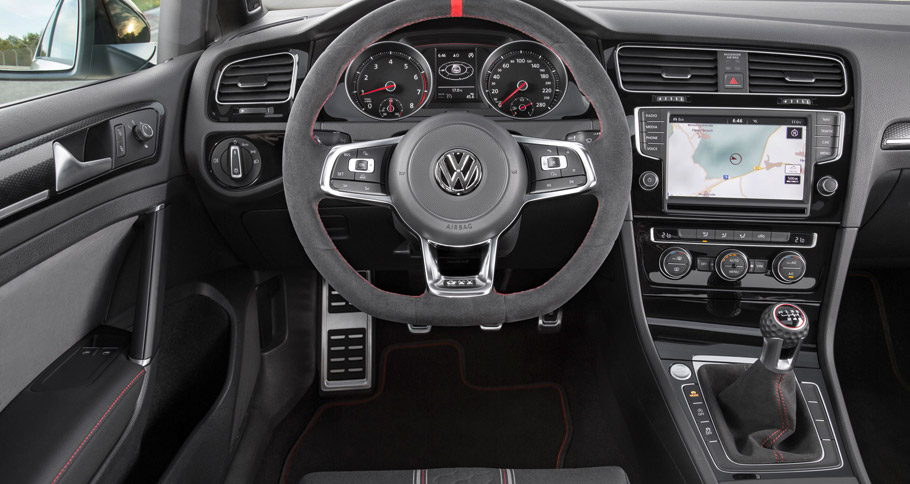Volkswagen Golf GTI Clubsport Interior 