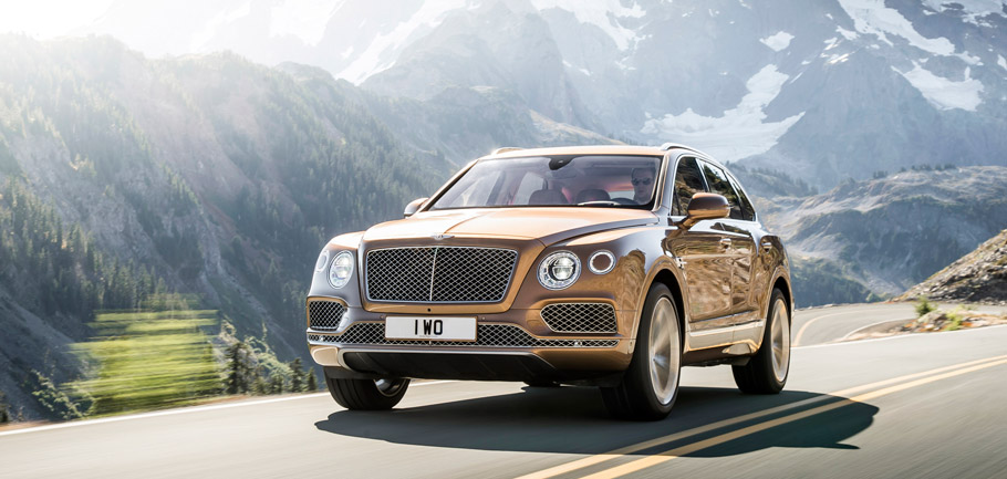 2017 Bentley Bentayga Front View