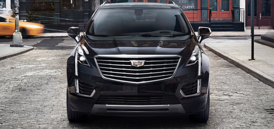 2017 Cadillac XT5 Front View