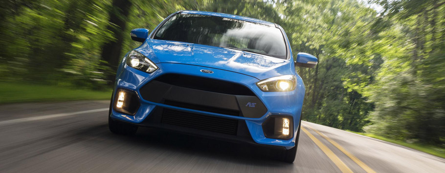 2016 Ford Focus RS Front View