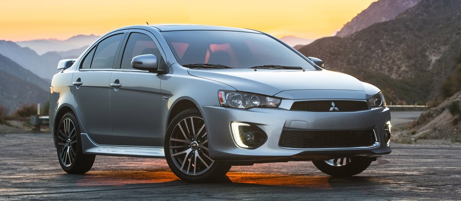 2016 Mitsubishi Lancer GT Front View