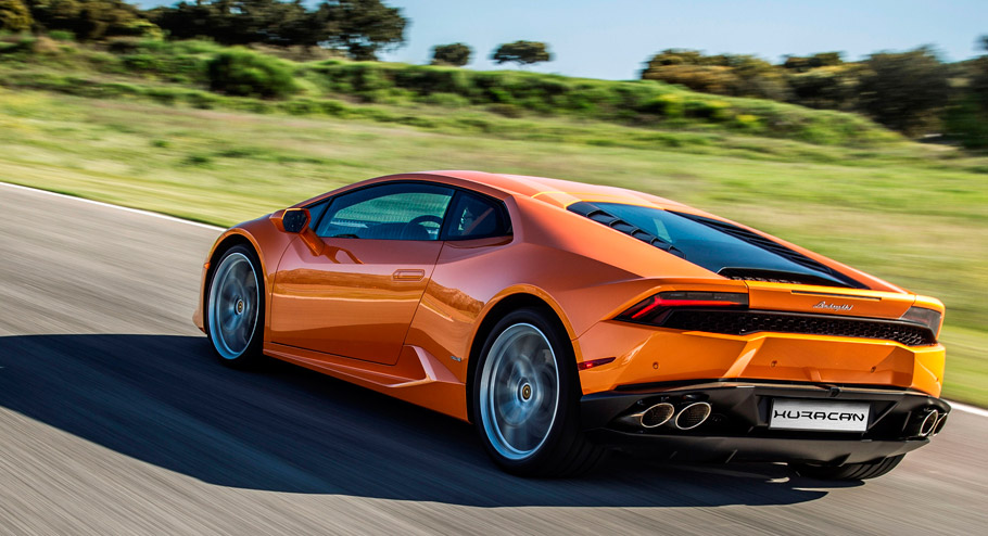 Lamborghini Huracán LP 610-4 Rear View