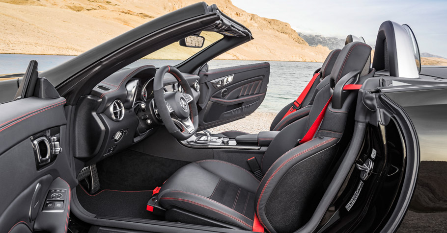 2015 AMG Mercedes-Benz SLC 43