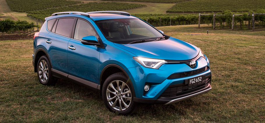 2015 Toyota RAV4 Facelift Front View