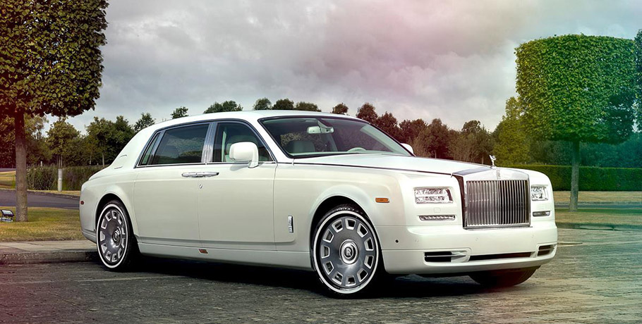 Jade Pearl Rolls-Royce Phantom Exterior 