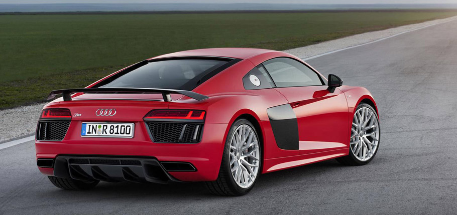 2017 Audi R8 Rear View 