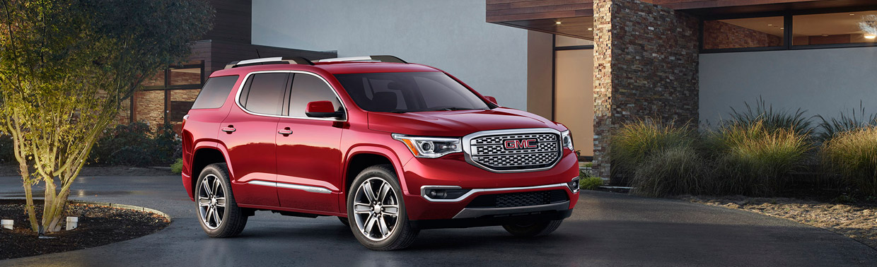 2017 GMC Acadia Side View