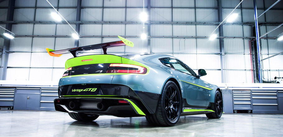 Aston Martin Vantage GT8  Rear View