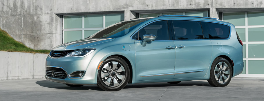 2017 Chrysler Pacifica Hybrid