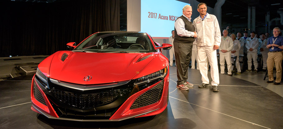 2017 Acura NSX  front view