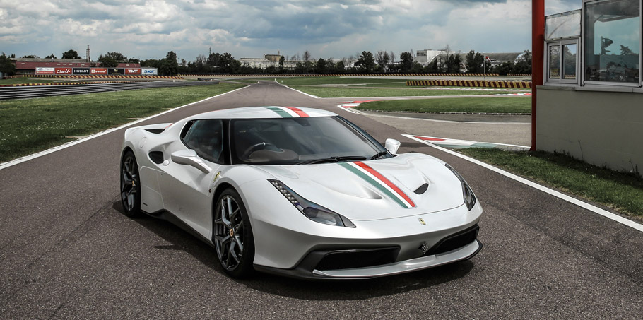 Ferrari 458 MM Speciale  front view