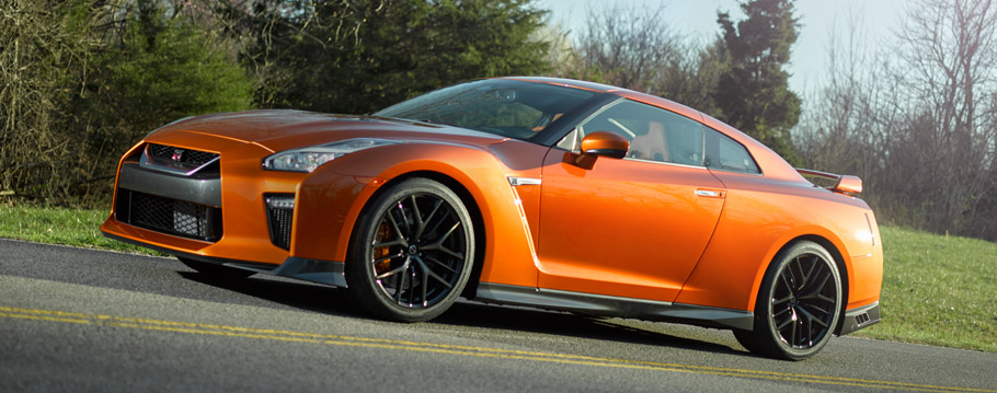 2017 Nissan GT-R Premium 