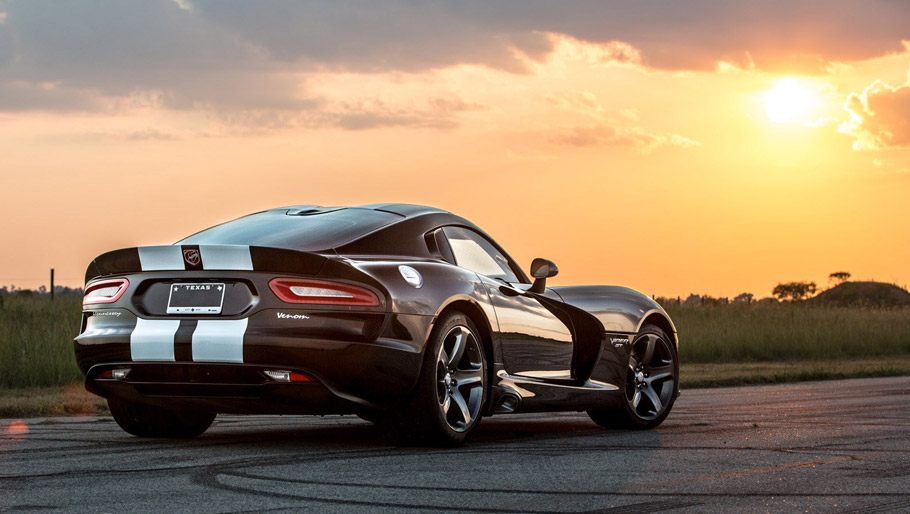 Hennessey Dodge Viper Venom 800 Supercharged rear view