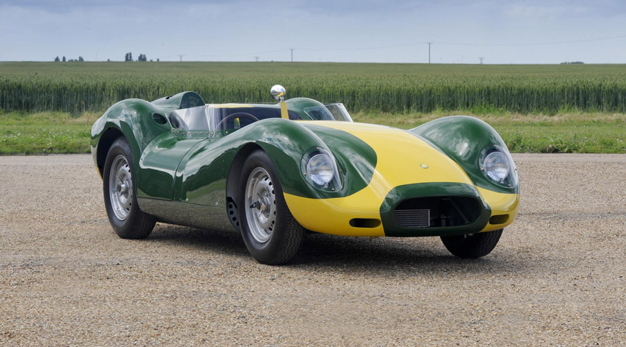 2017 Lister Knobby Jaguar Stirling Moss	