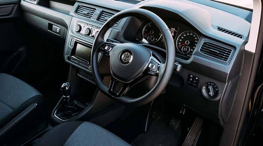 2016 Volkswagen Caddy Black Edition 