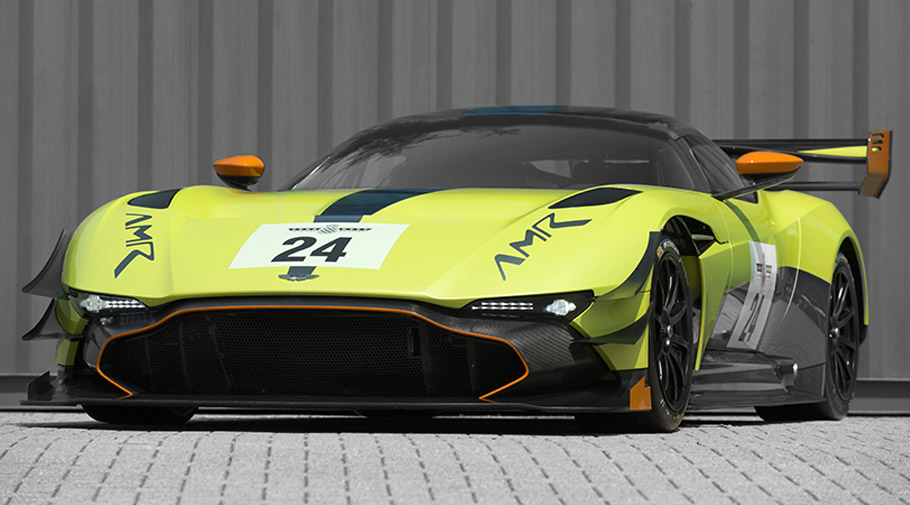 2017 Aston Martin Vulcan AMR Pro