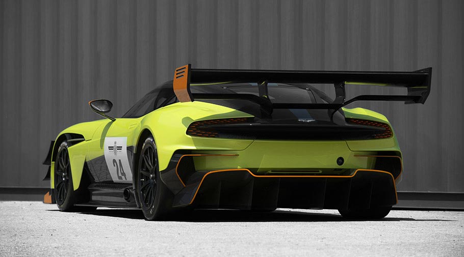 2017 Aston Martin Vulcan AMR Pro