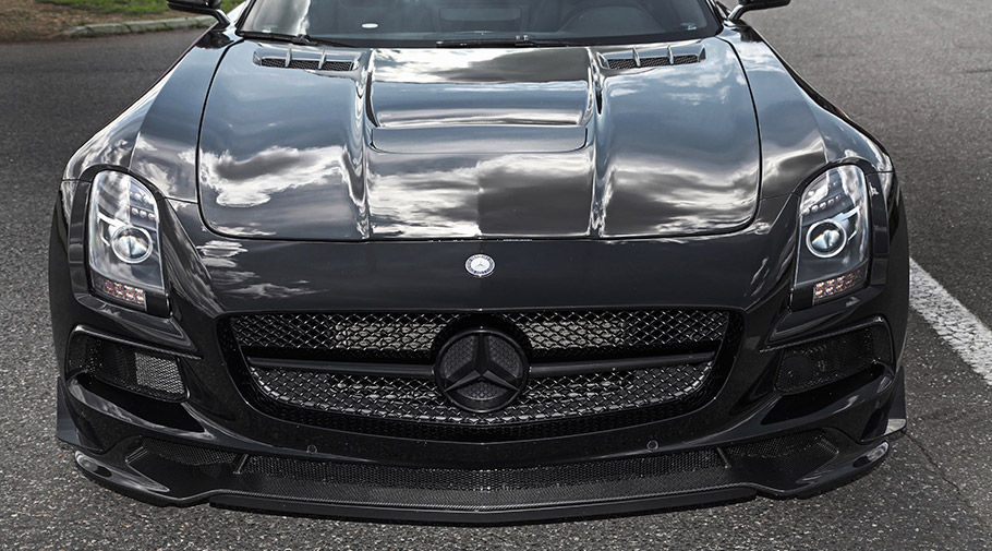 2017 Inden Design Mercedes-AMG SLS - Front