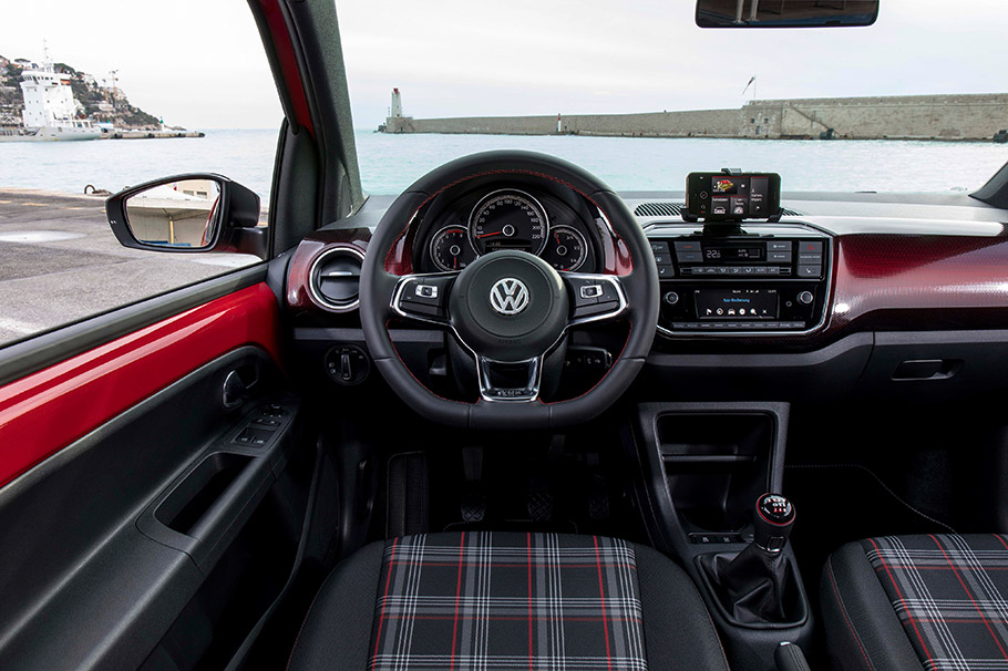 2018 Volkswagen up! GTI