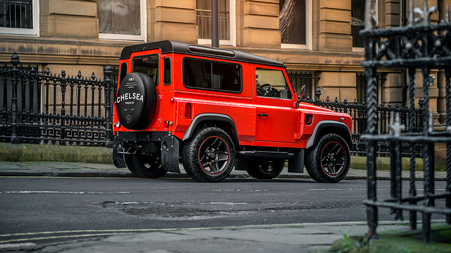 2018 Kahn Design Land Rover Defender End Edition 