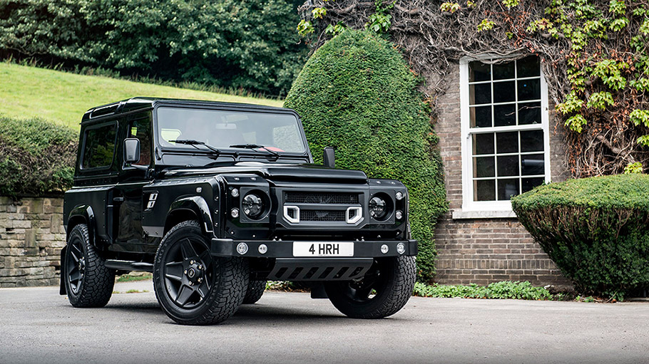 2018 Kahn Design Land Rover Defender Flying Huntsman 