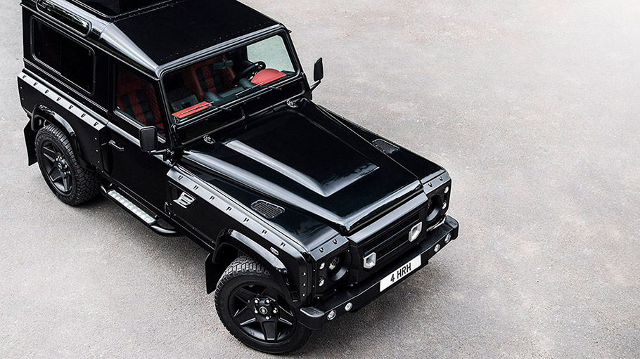 2018 Kahn Design Land Rover Defender Flying Huntsman 