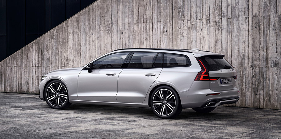 2019 Volvo V60 R-Design 