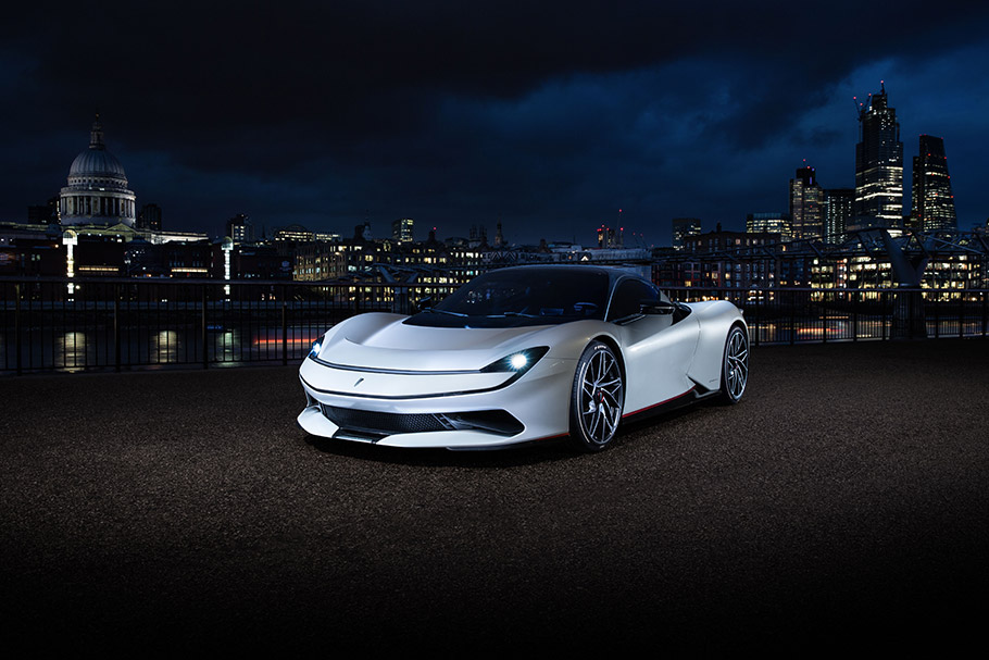 2020 Automobili Pininfarina Battista