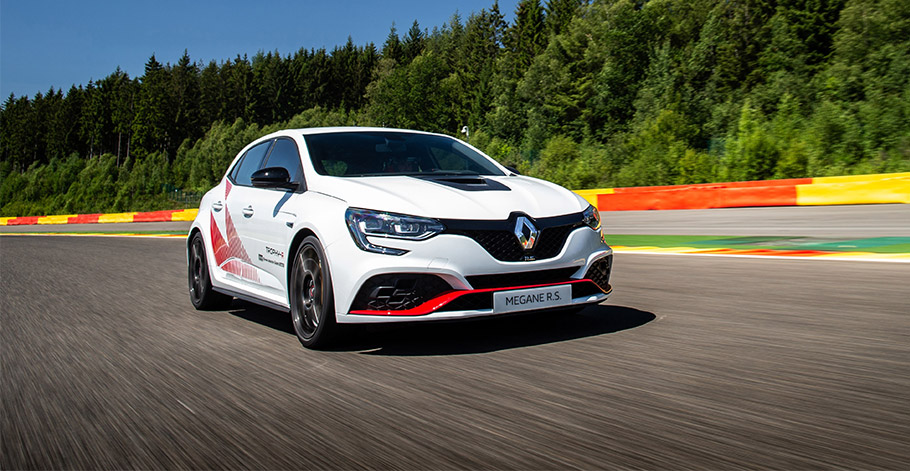 2019-Renault-Megane-RS-910